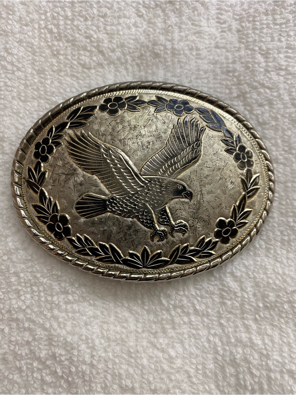 Vintage Western Eagle Belt Buckle Oval Silvertone Floral Leaf Pattern USA W